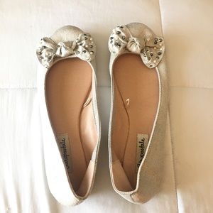 Aeropostale Gold Silver Flats